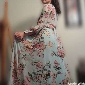 Floral long maxi dress.